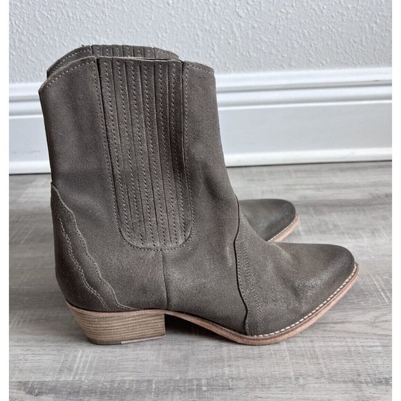 NEW Free People Frontier Chelsea Leather Boots in Washed Taupe (Size 37/US 6.5) - Picture 3 of 8